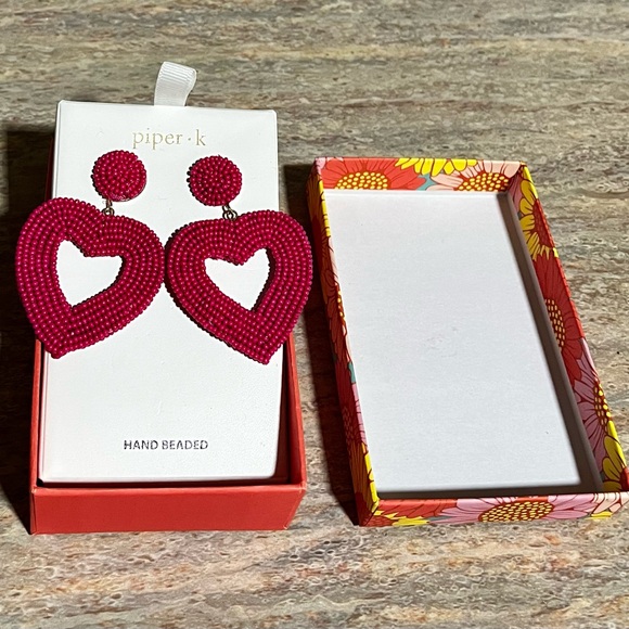 Piper Jewelry - NIB Piper K heart beaded earrings